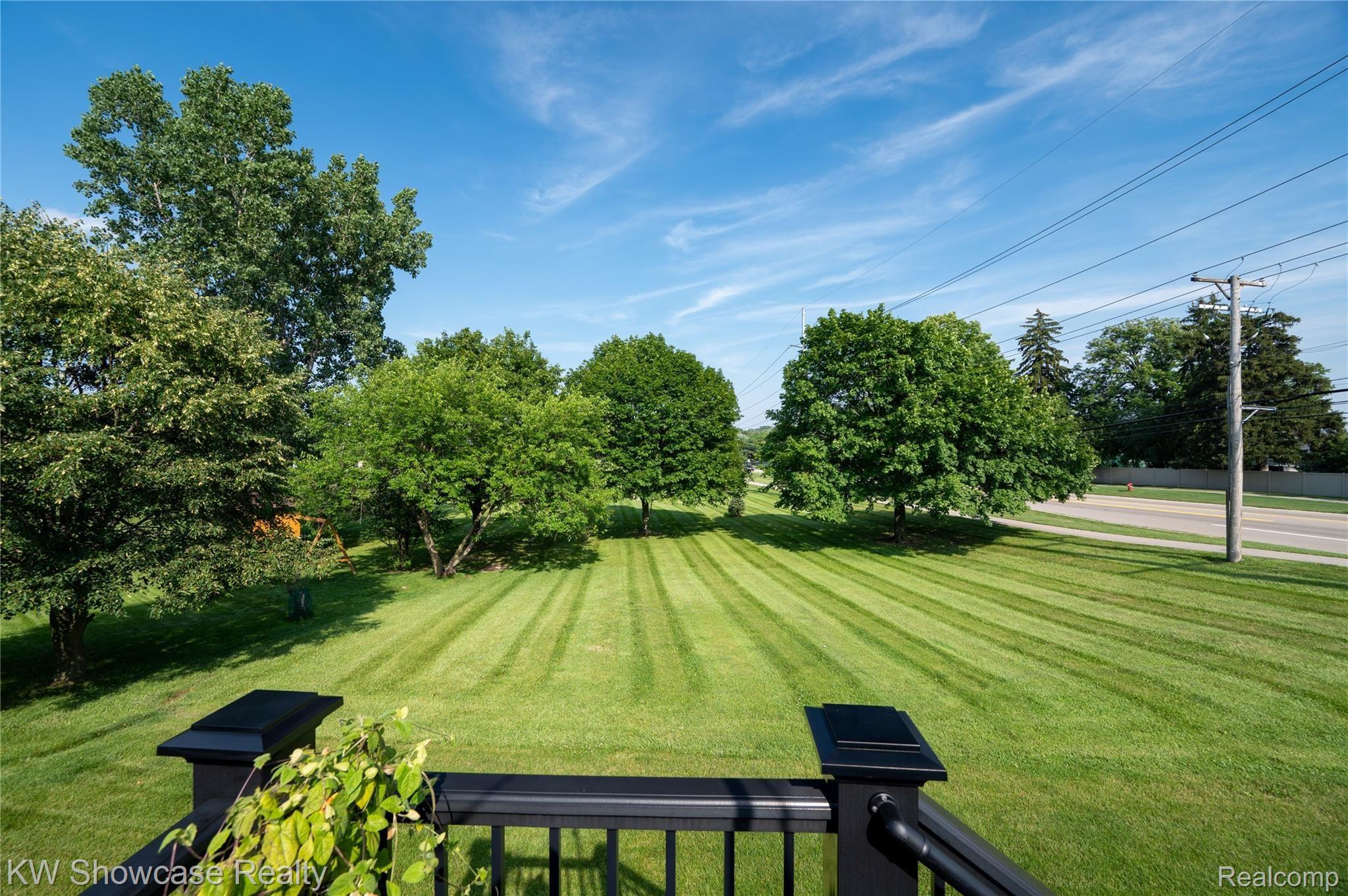 1018 Grandview Drive Rochester, MI 48306 - Photo 54 of 73 View from back to Common Area.
