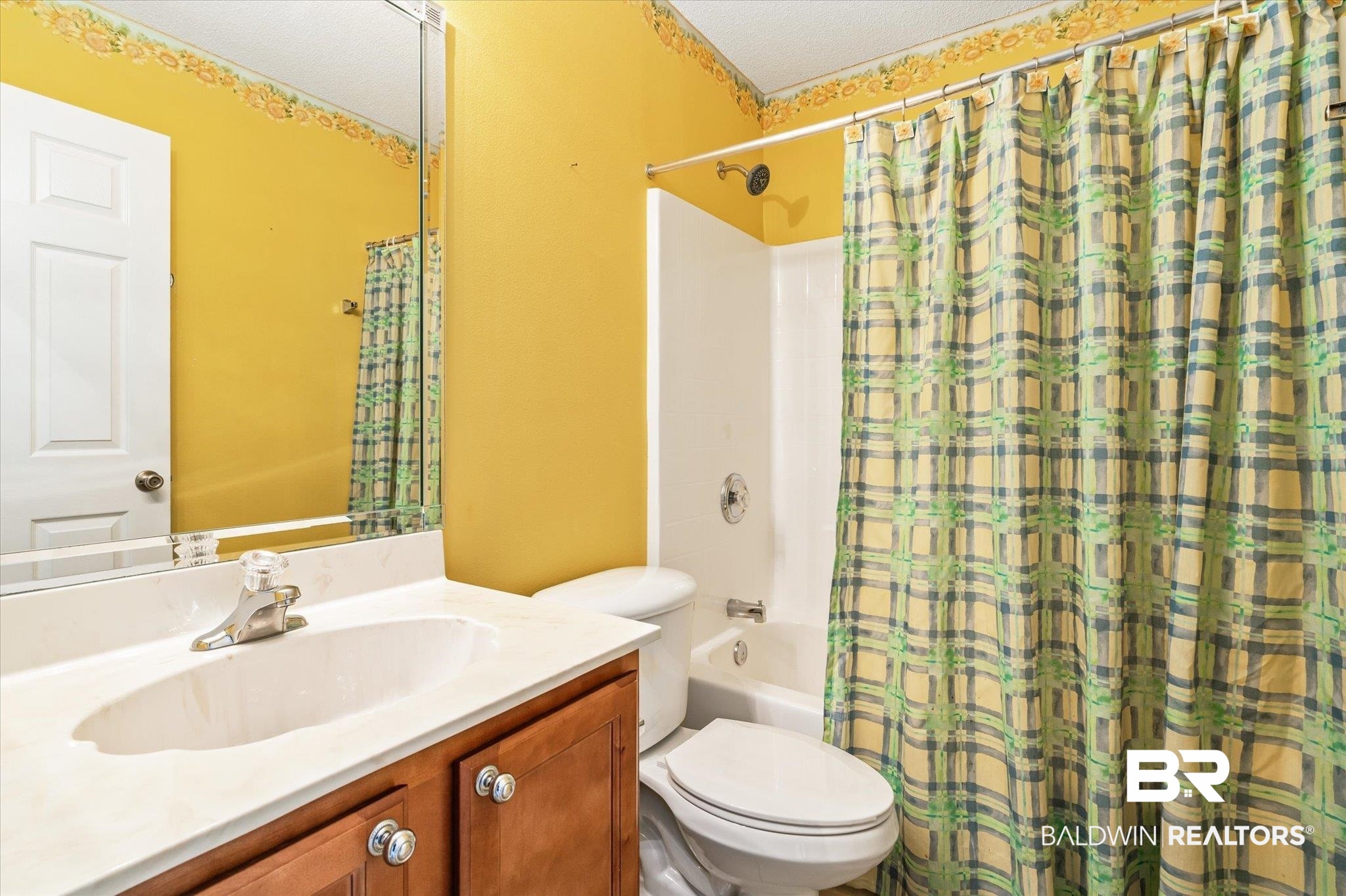1924 South Bay Street Foley, AL 36535 - Photo 19 of 42 2nd Full Bath