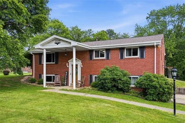 $389,000 | 5251 Stella Drive, Gibsonia, PA 15044