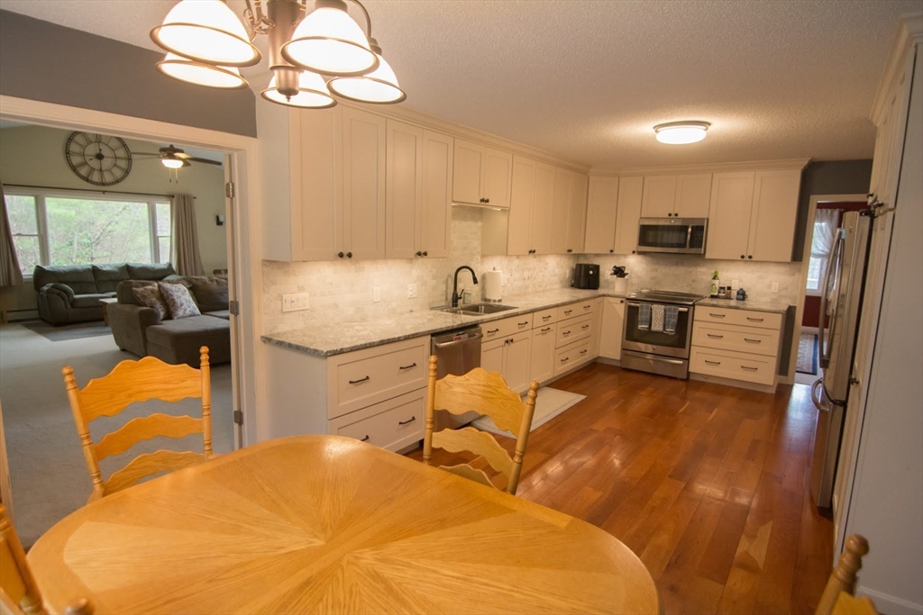 122 May Brook Road Holland, MA 01521 - Photo 13 of 42 Gallery Image 13
