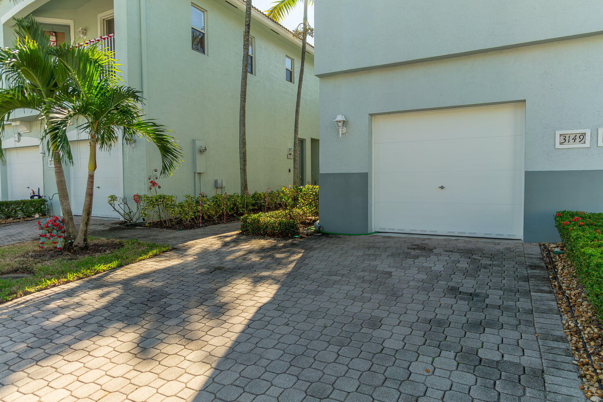 3149 Laurel Ridge Circle Riviera Beach, FL 33404 - Photo 2 of 31 2-web-or-mls-DSC06568