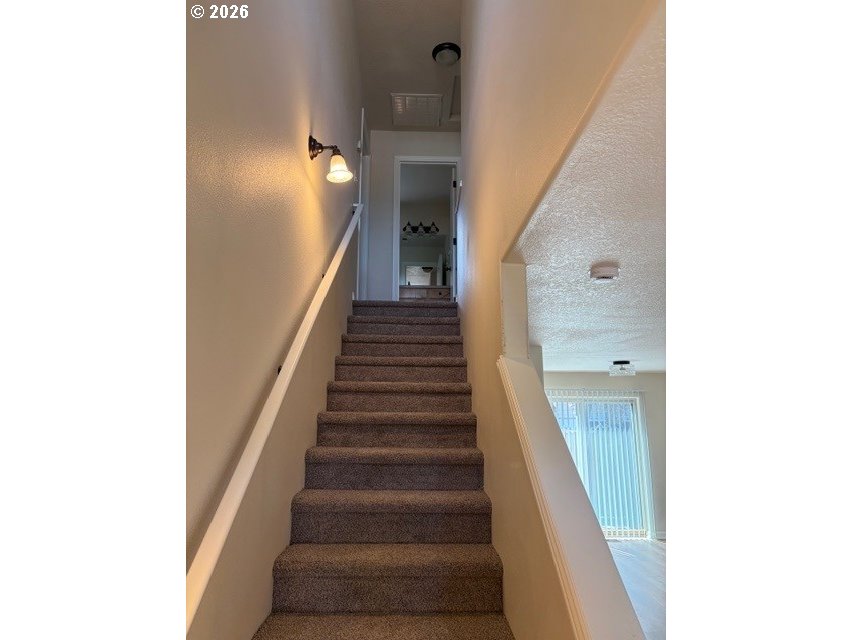 15650 Southeast Stark Street Portland, OR 97233 - Photo 9 of 21