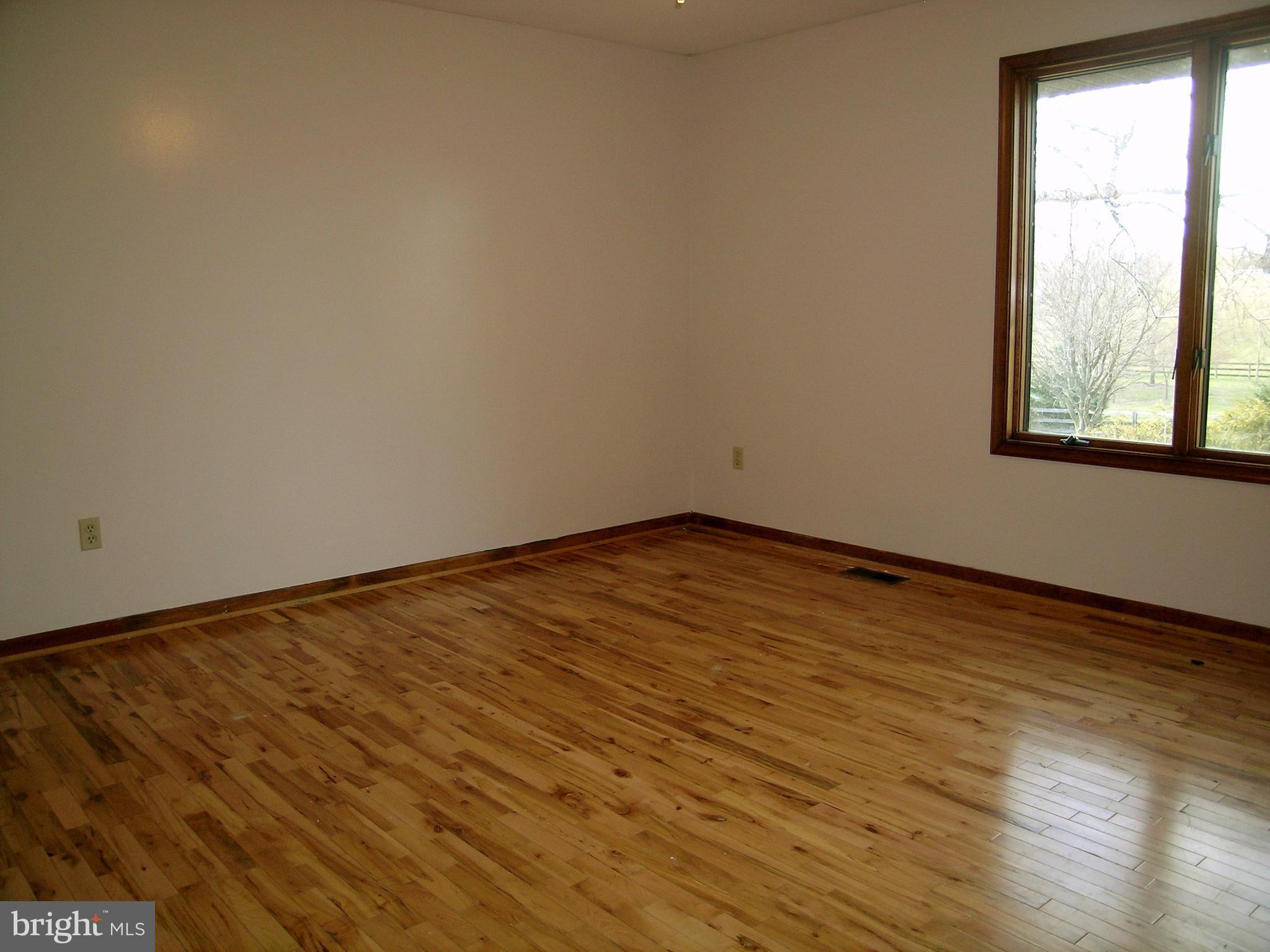 5621 Ridge Road Mount Airy, MD 21771 - Photo 10 of 23 Master Bedroom