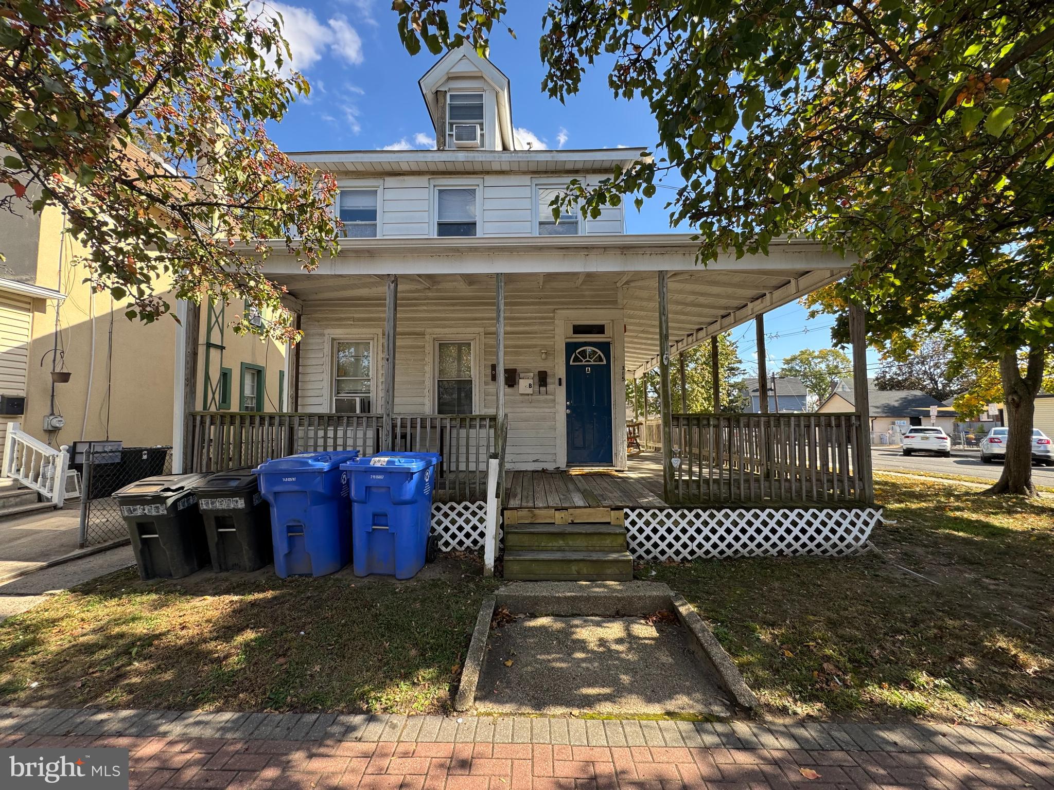 a view of a porch with furniture