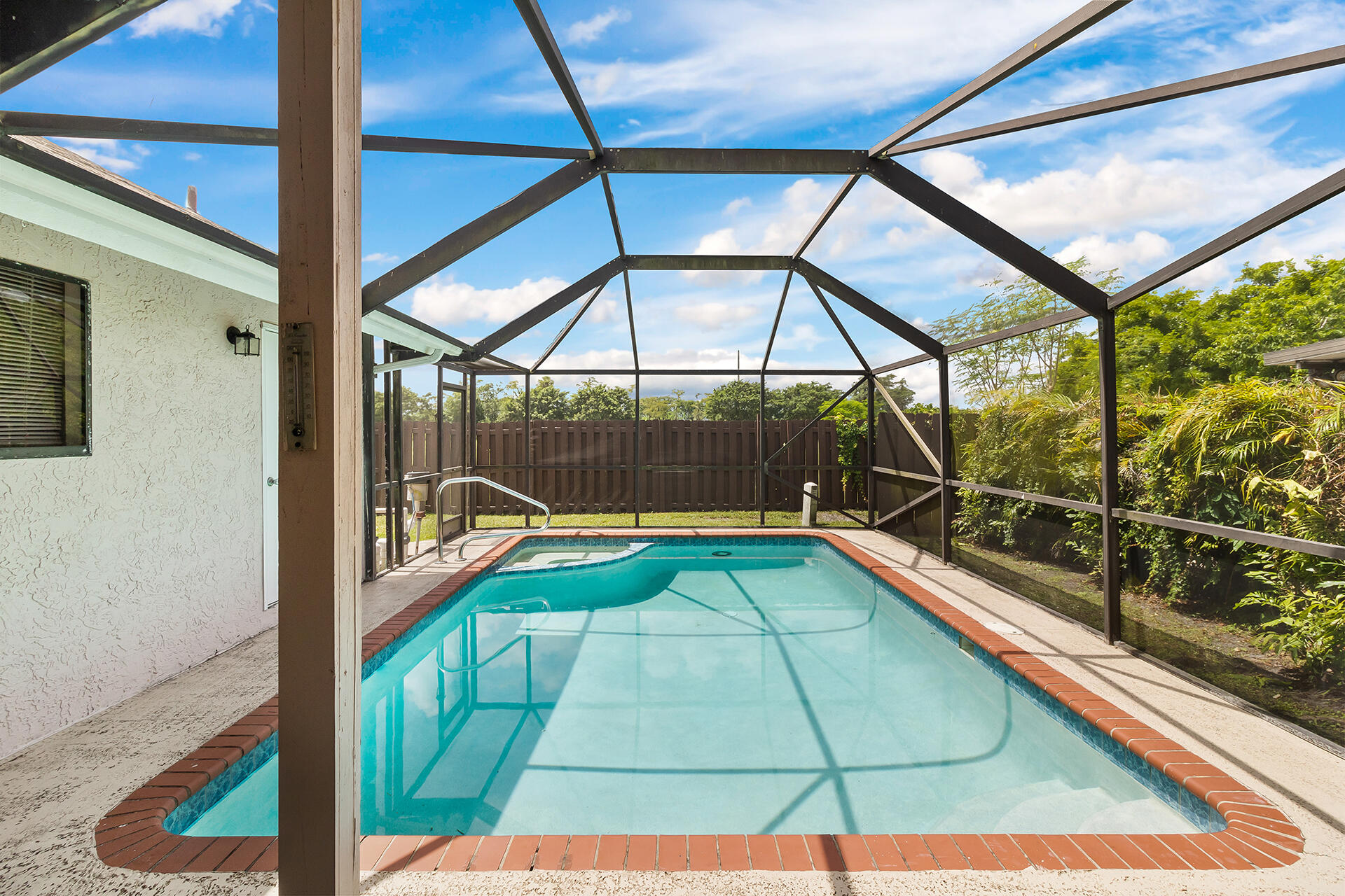 22544 Swordfish Drive Boca Raton, FL 33428 - Photo 3 of 27 Screened Pool