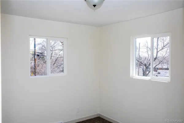 a view of empty room with window