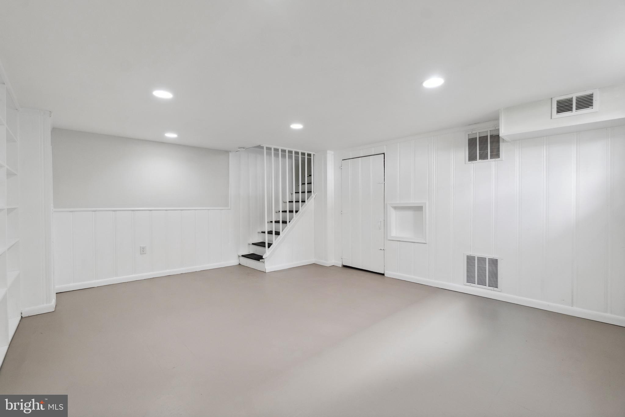 1010 Elm Road Halethorpe, MD 21227 - Photo 21 of 32 Freshly painted Game Room w/ Built Ins