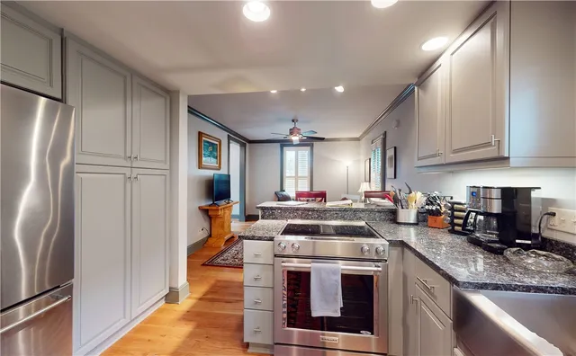 $2,375 | 800 A Howe Street, Unit A, Brunswick, GA 31520