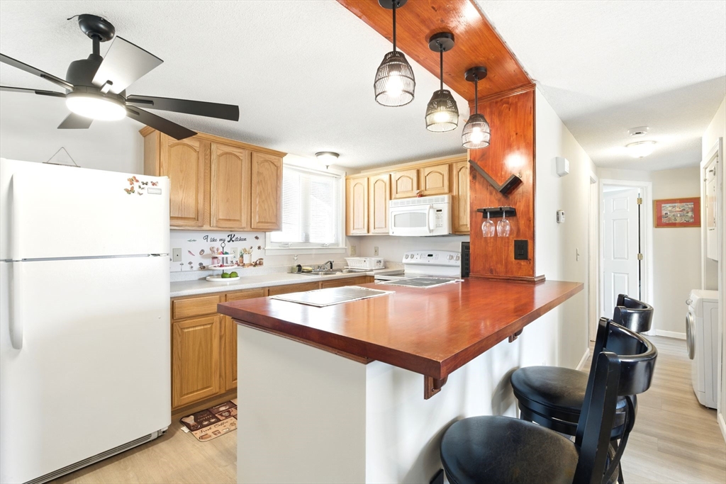 28 Dutton Street Springfield, MA 01151 - Photo 15 of 37