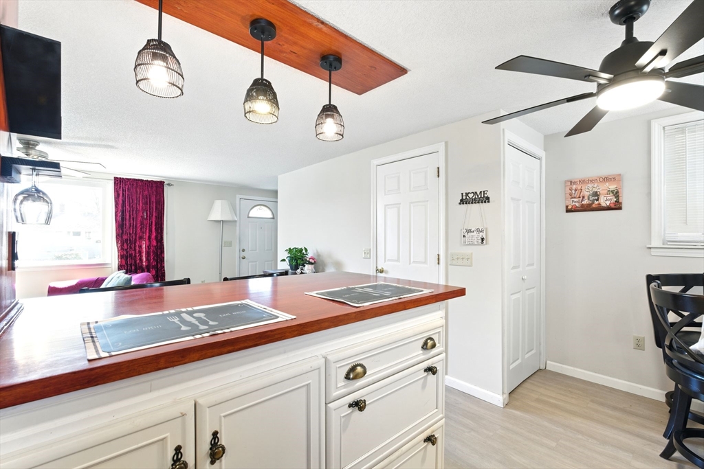 28 Dutton Street Springfield, MA 01151 - Photo 19 of 37