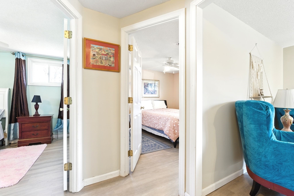 28 Dutton Street Springfield, MA 01151 - Photo 29 of 37