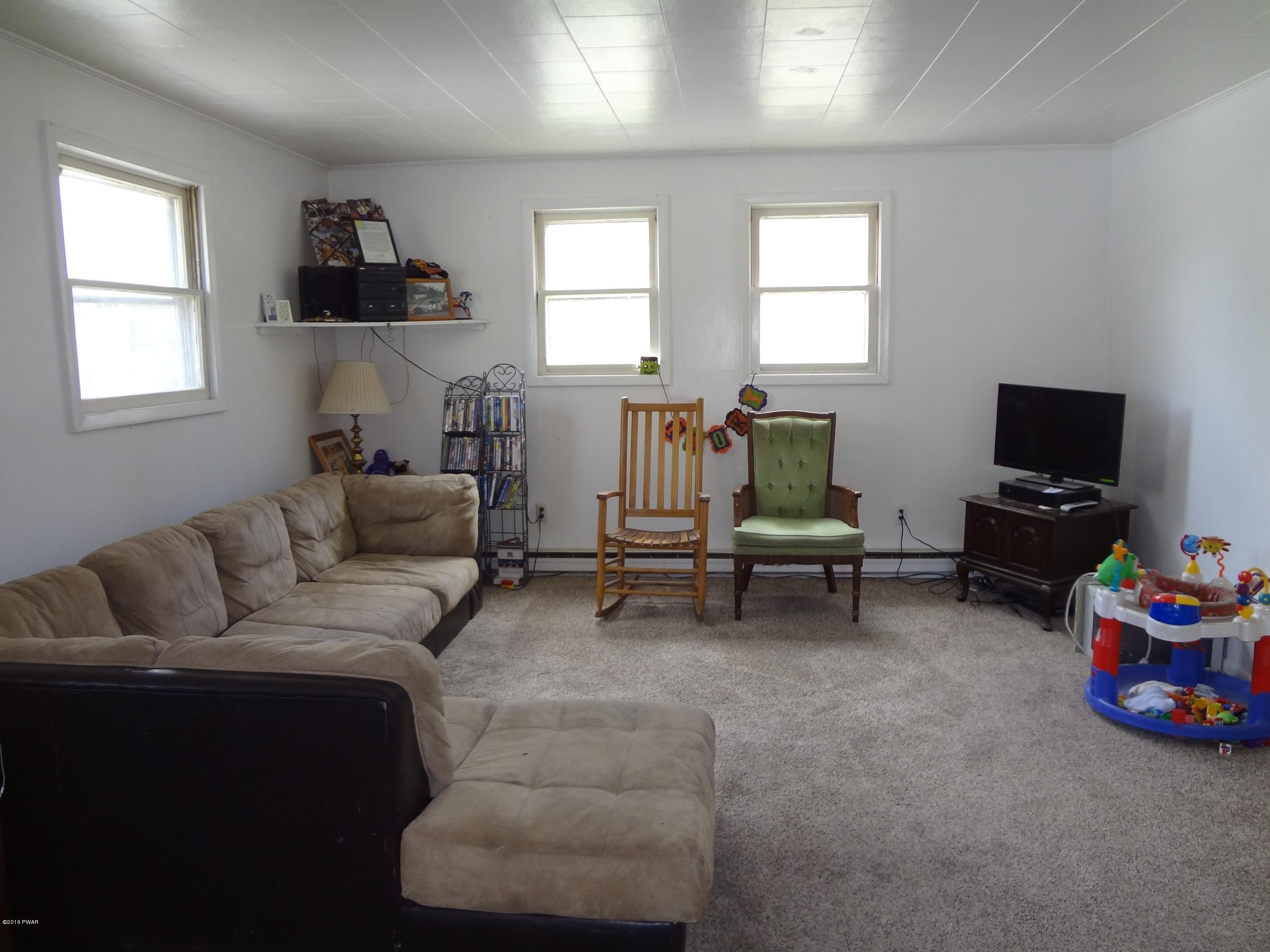 154 Hemlock Grove Road Greentown, PA 18426 - Photo 38 of 49