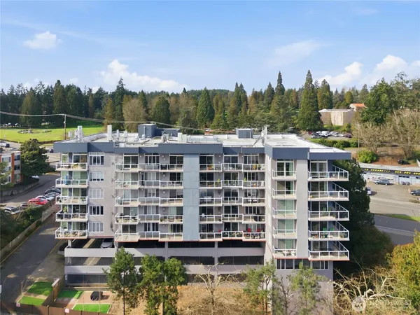 $420,000 | 15020 Bothell Way Northeast, Unit 406, Lake Forest Park, WA 98155