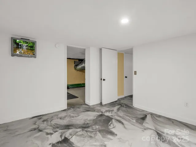 $399,900 | 95 Whitney Avenue, Tryon, NC 28782