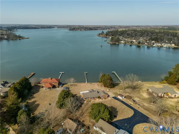 $750,000 | 11802 Deep Point Lane, Gloucester, VA 23061