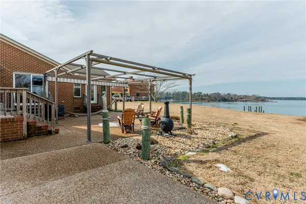 $750,000 | 11802 Deep Point Lane, Gloucester, VA 23061
