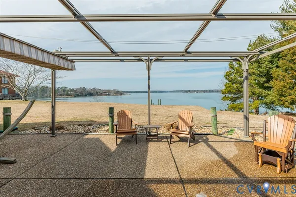 $750,000 | 11802 Deep Point Lane, Gloucester, VA 23061