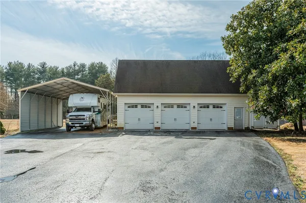 $750,000 | 11802 Deep Point Lane, Gloucester, VA 23061