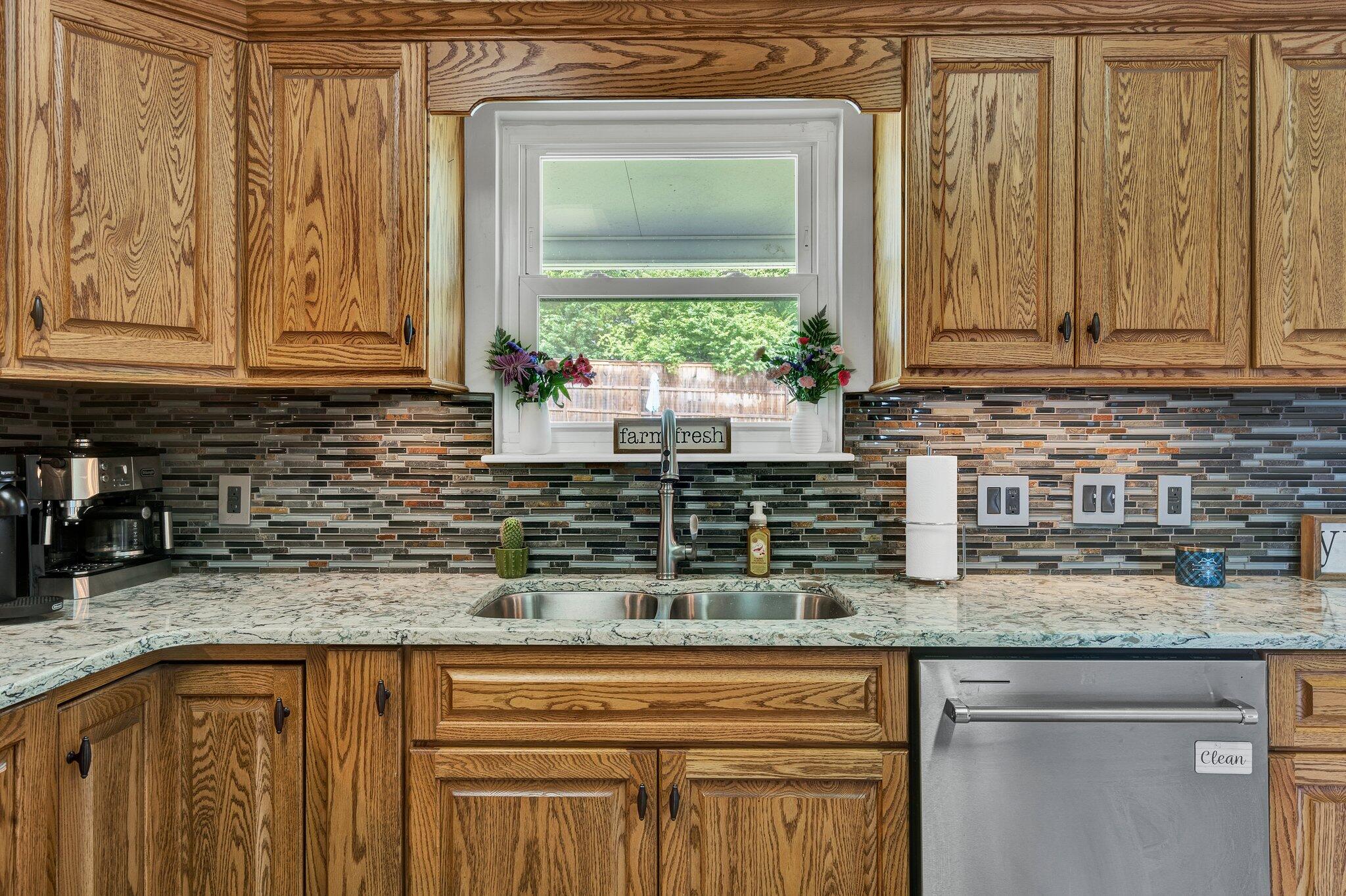 1023 Old Charleston Road Northeast Cleveland, TN 37312 - Photo 6 of 52 32-web-or-mls-DSC07813