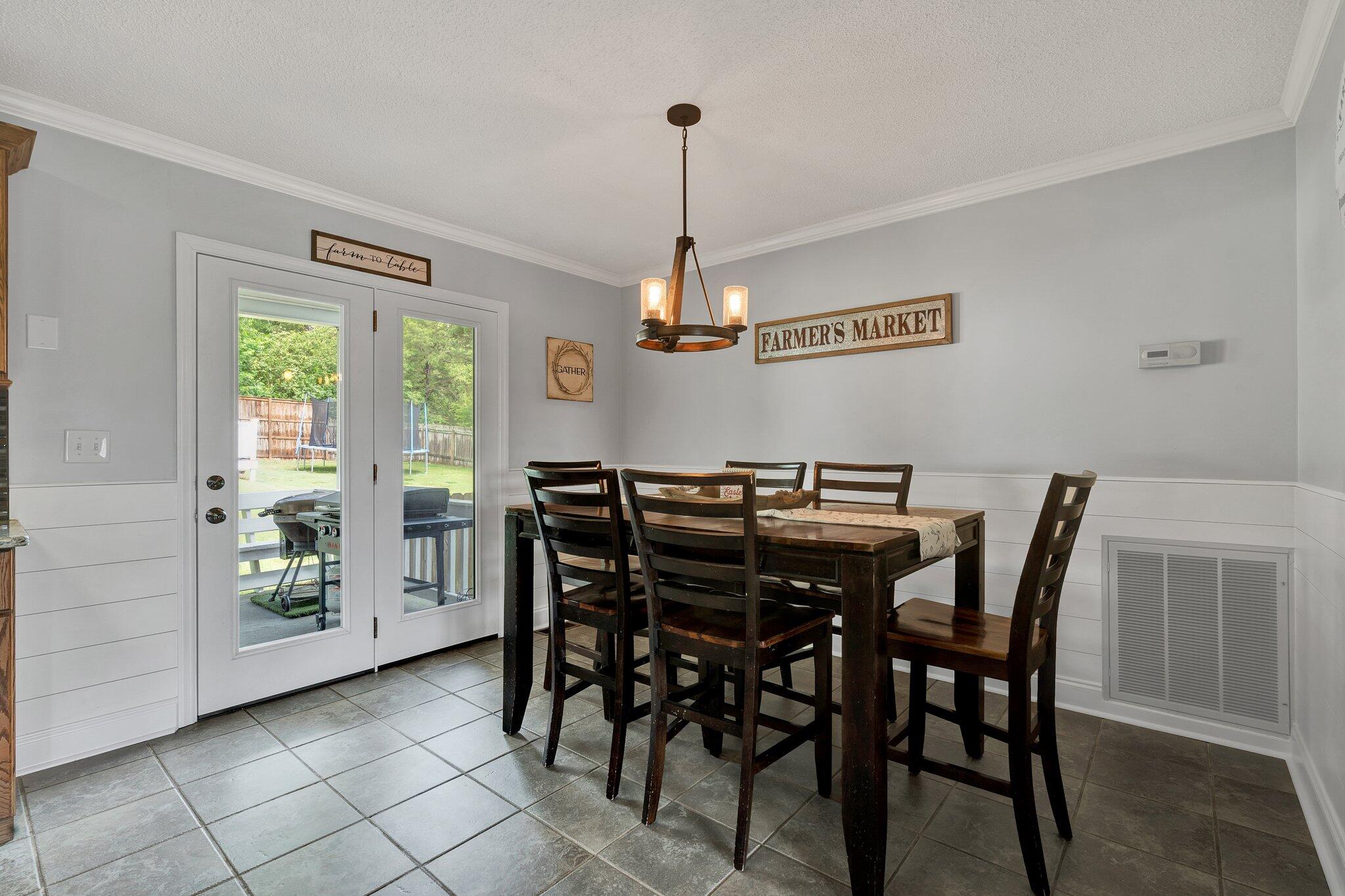 1023 Old Charleston Road Northeast Cleveland, TN 37312 - Photo 8 of 52 34-web-or-mls-DSC07825