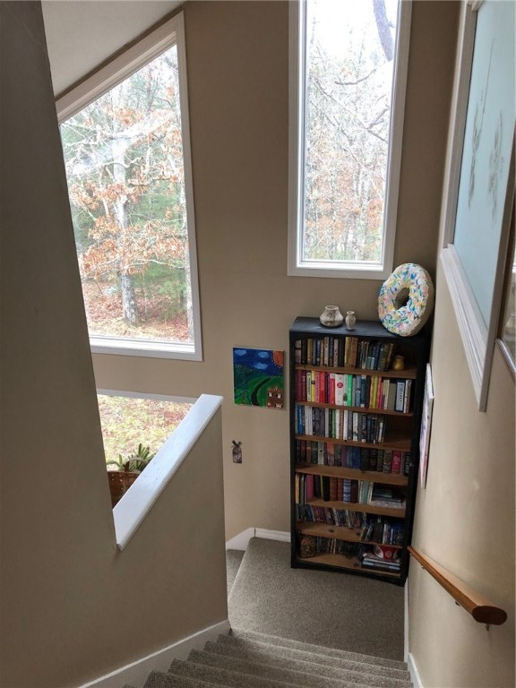 6 Blue Ribbon Road Richmond, RI 02812 - Photo 12 of 37