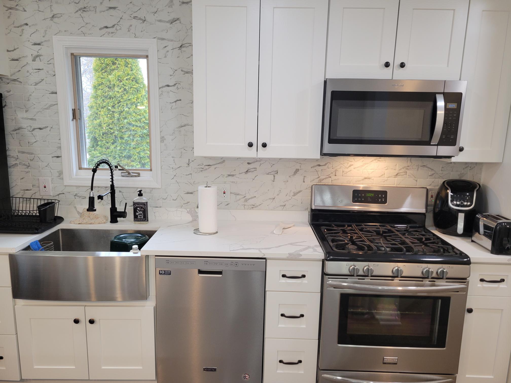 4125 Spruce Street Delavan, WI 53115 - Photo 2 of 11 Kitchen