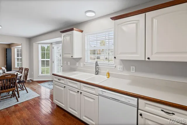 $349,900 | 709 Wild Horse Creek Drive, Fairview Heights, IL 62208