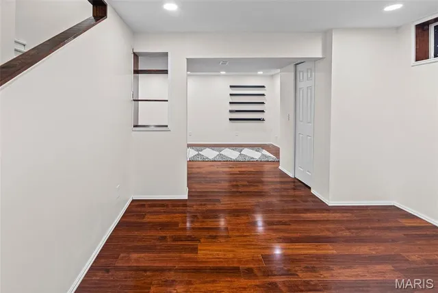 $349,900 | 709 Wild Horse Creek Drive, Fairview Heights, IL 62208