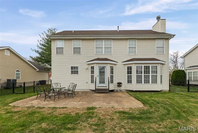 $364,900 | 709 Wild Horse Creek Drive, Fairview Heights, IL 62208