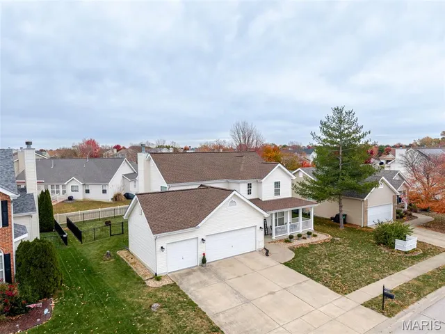 $364,900 | 709 Wild Horse Creek Drive, Fairview Heights, IL 62208