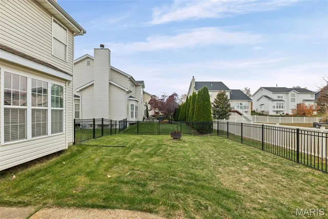 $349,900 | 709 Wild Horse Creek Drive, Fairview Heights, IL 62208