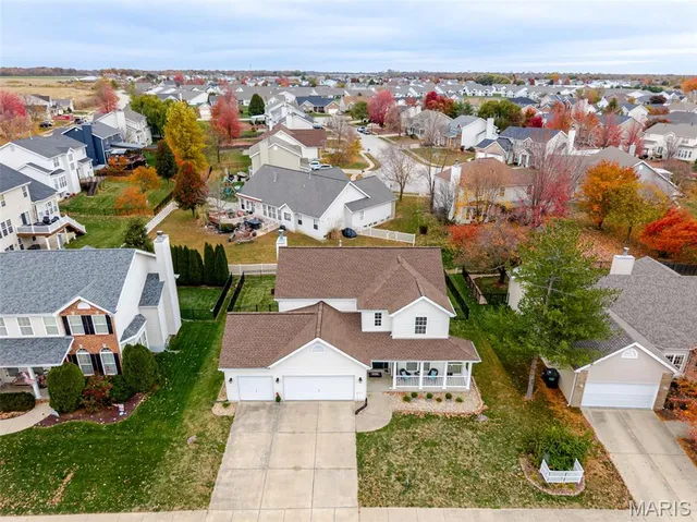 $364,900 | 709 Wild Horse Creek Drive, Fairview Heights, IL 62208