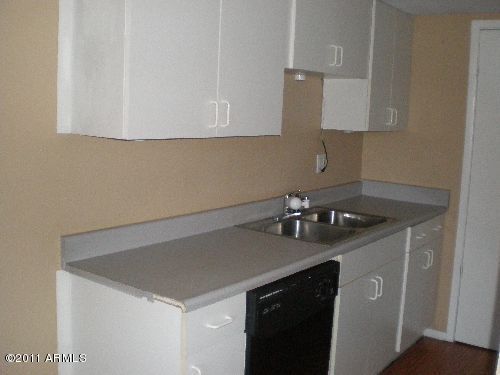 600 South Dobson Road, Unit 184 Mesa, AZ 85202 - Photo 12 of 20 Kitchen