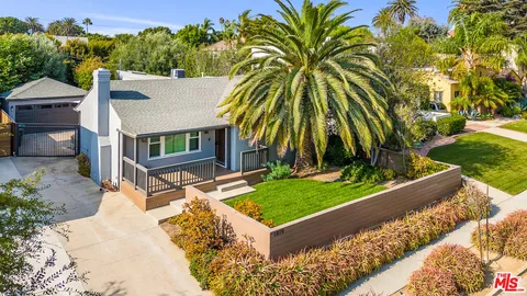 $1,995,000 | 11819 Pacific Avenue, Los Angeles, CA 90066