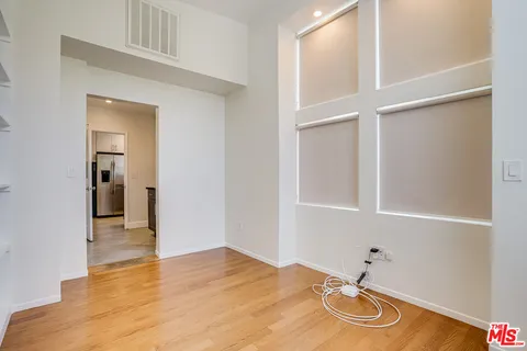 $1,995,000 | 11819 Pacific Avenue, Los Angeles, CA 90066