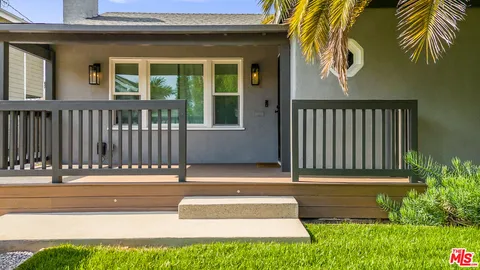 $1,995,000 | 11819 Pacific Avenue, Los Angeles, CA 90066