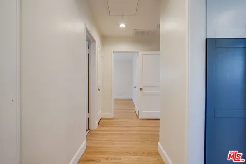 $1,995,000 | 11819 Pacific Avenue, Los Angeles, CA 90066