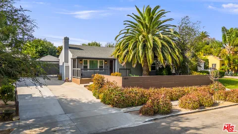 $1,995,000 | 11819 Pacific Avenue, Los Angeles, CA 90066