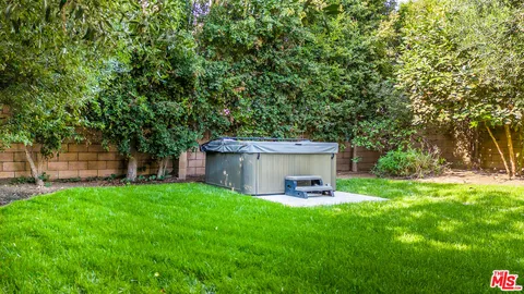 $1,995,000 | 11819 Pacific Avenue, Los Angeles, CA 90066