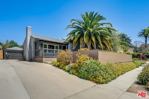 $1,995,000 | 11819 Pacific Avenue, Los Angeles, CA 90066