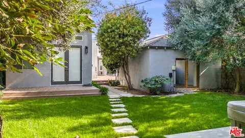 $1,995,000 | 11819 Pacific Avenue, Los Angeles, CA 90066