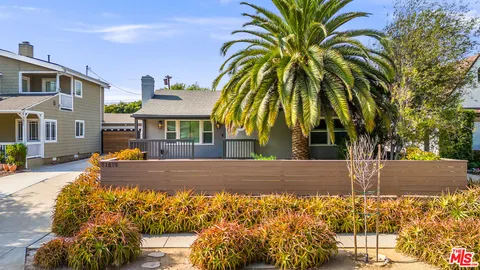 $1,995,000 | 11819 Pacific Avenue, Los Angeles, CA 90066