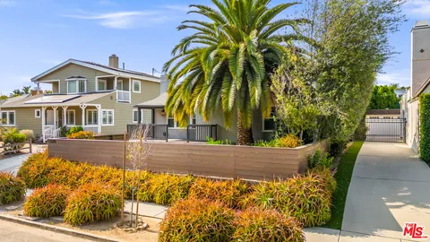 $1,995,000 | 11819 Pacific Avenue, Los Angeles, CA 90066