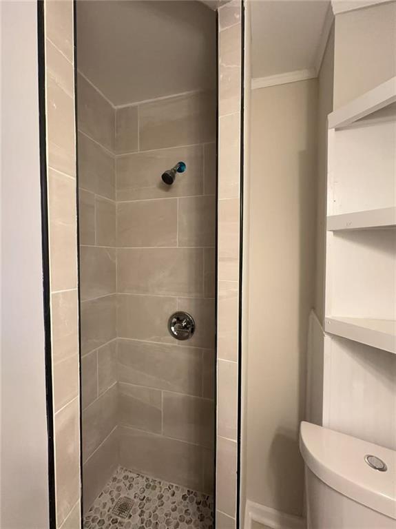 3109 Janice Circle Atlanta, GA 30341 - Photo 8 of 10 a bathroom with a shower and a toilet