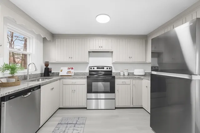 $559,900 | 925 Ash Street, Brockton, MA 02301