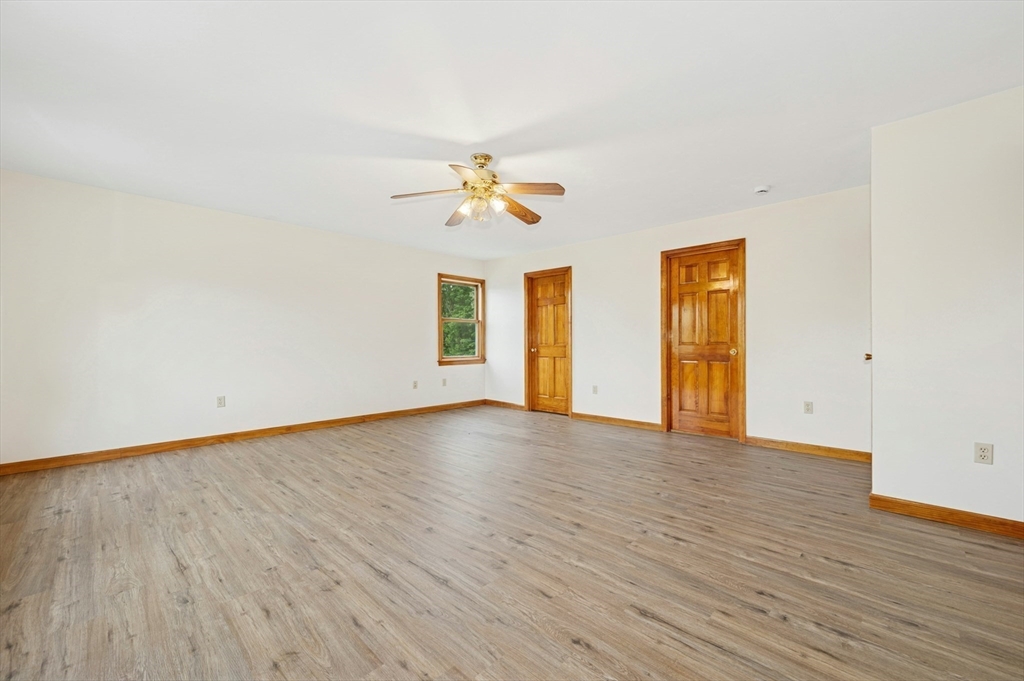 45 Dillon Street Worcester, MA 01604 - Photo 19 of 33