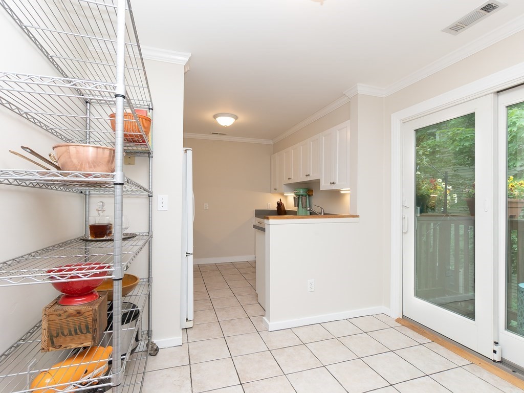 192 Chestnut Avenue, Unit E Boston, MA 02130 - Photo 16 of 35
