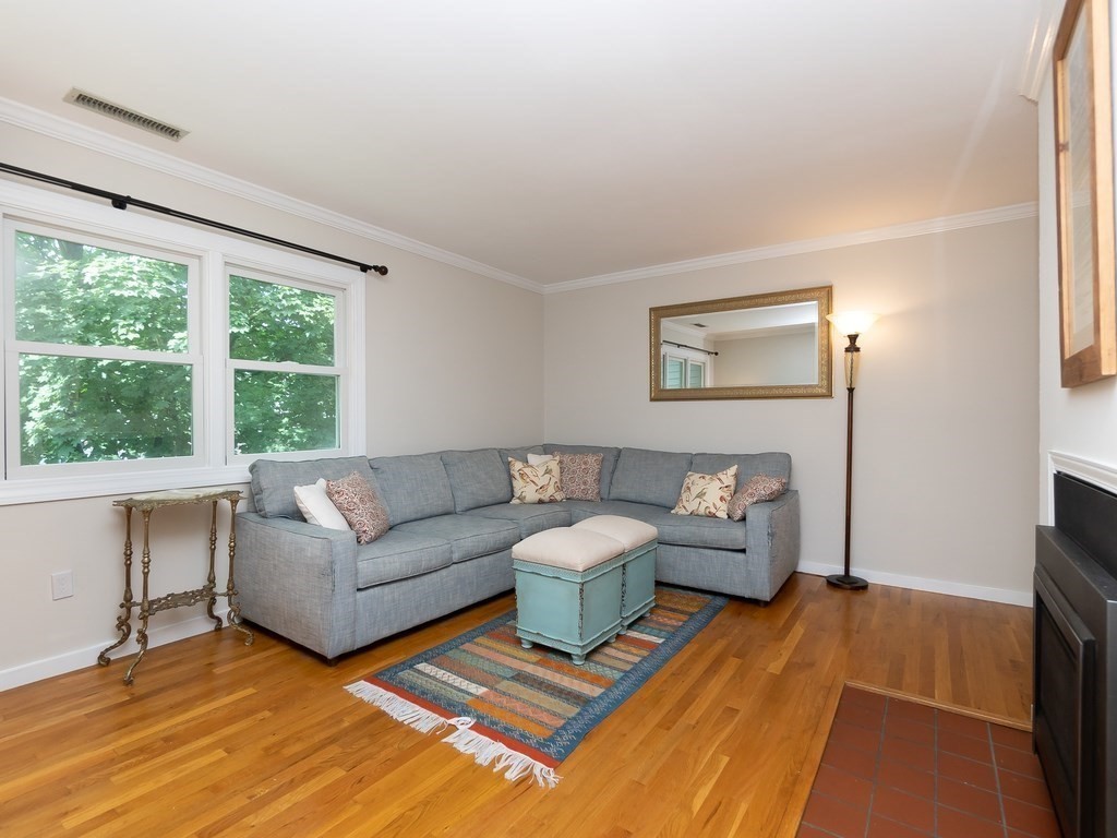 192 Chestnut Avenue, Unit E Boston, MA 02130 - Photo 2 of 35