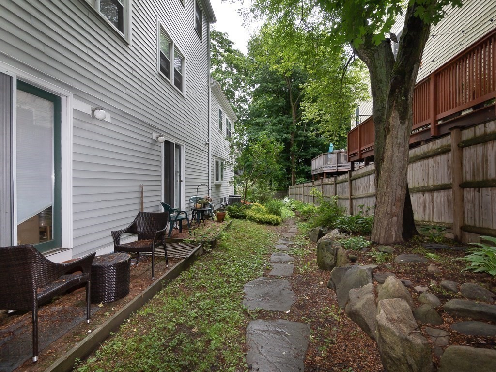 192 Chestnut Avenue, Unit E Boston, MA 02130 - Photo 29 of 35