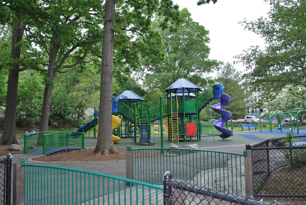 192 Chestnut Avenue, Unit E Boston, MA 02130 - Photo 34 of 35
